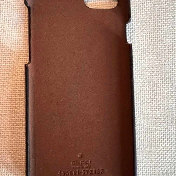 Gucci iPhone 7/8 Phone Case GG Blind For Love Bee Brown NIB - Picture 11 of 13